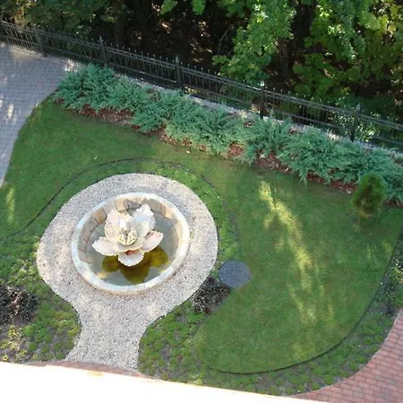 Hotel Gralis *