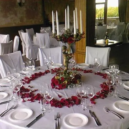 Gralis Hotel *