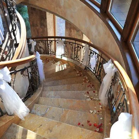 Hotel Gralis *